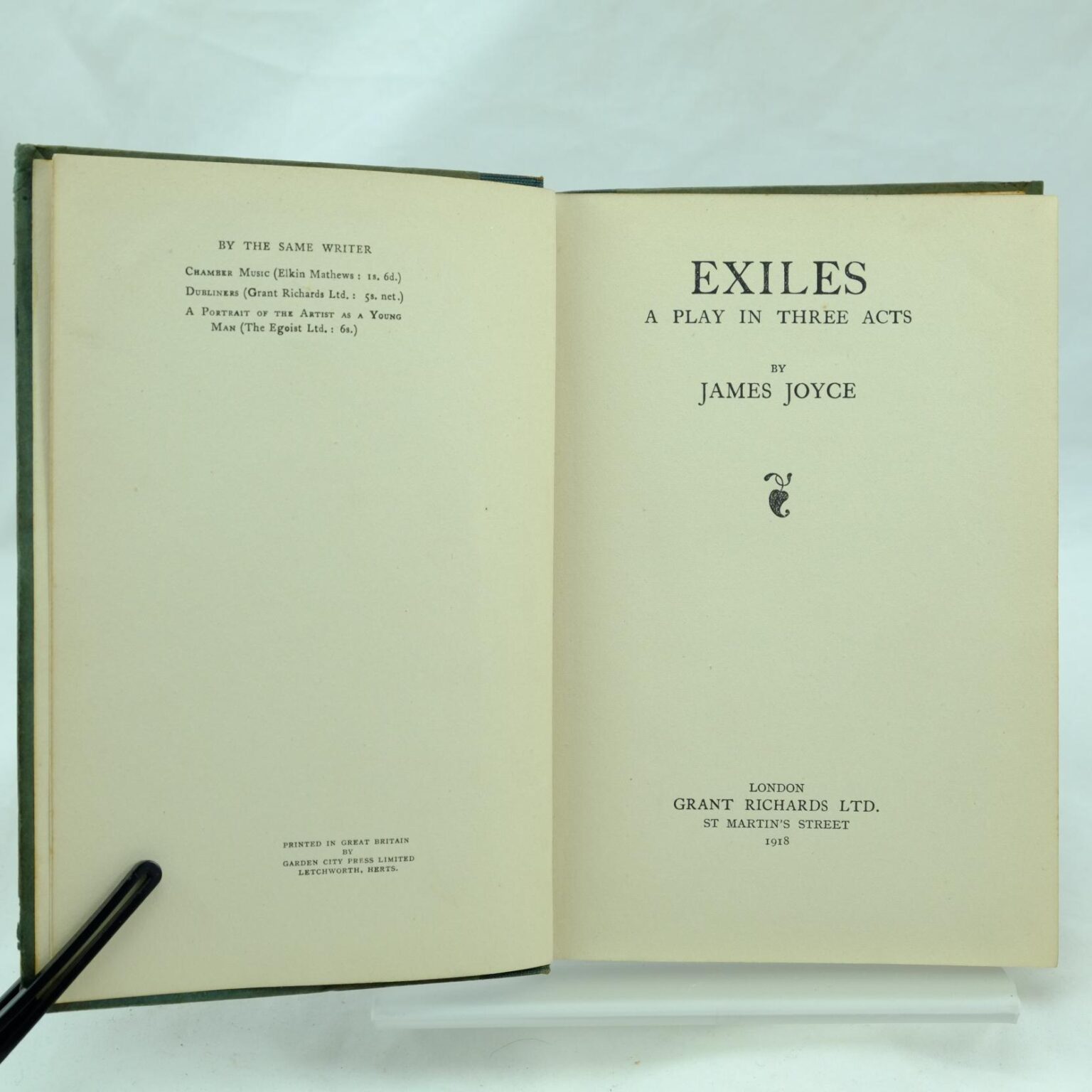 experimental james joyce novel