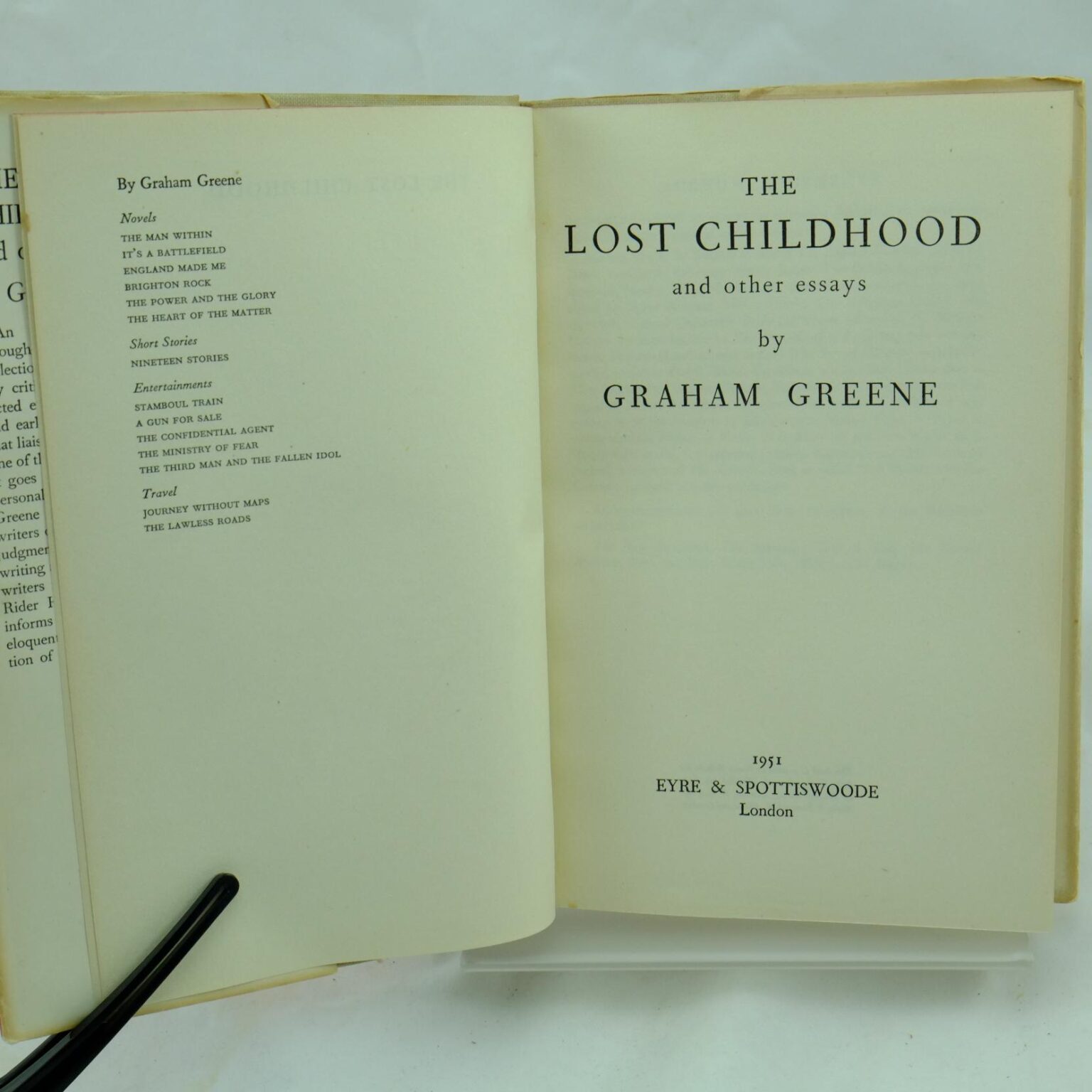 critically evaluate graham greene’s essay ‘the lost childhood’