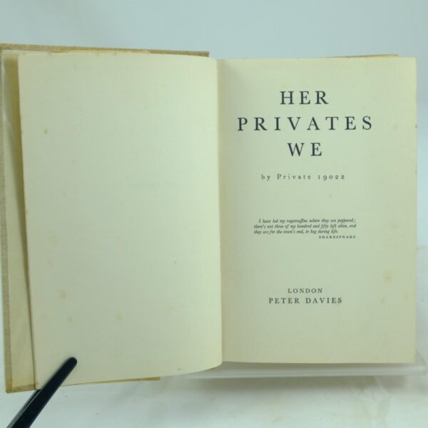 Her Privates We by Private 19022 Manning