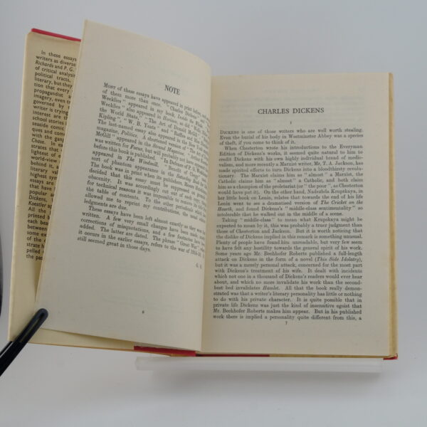 Critical Essays by George Orwell 1st (9) Critical Essays by George Orwell 1st (9)